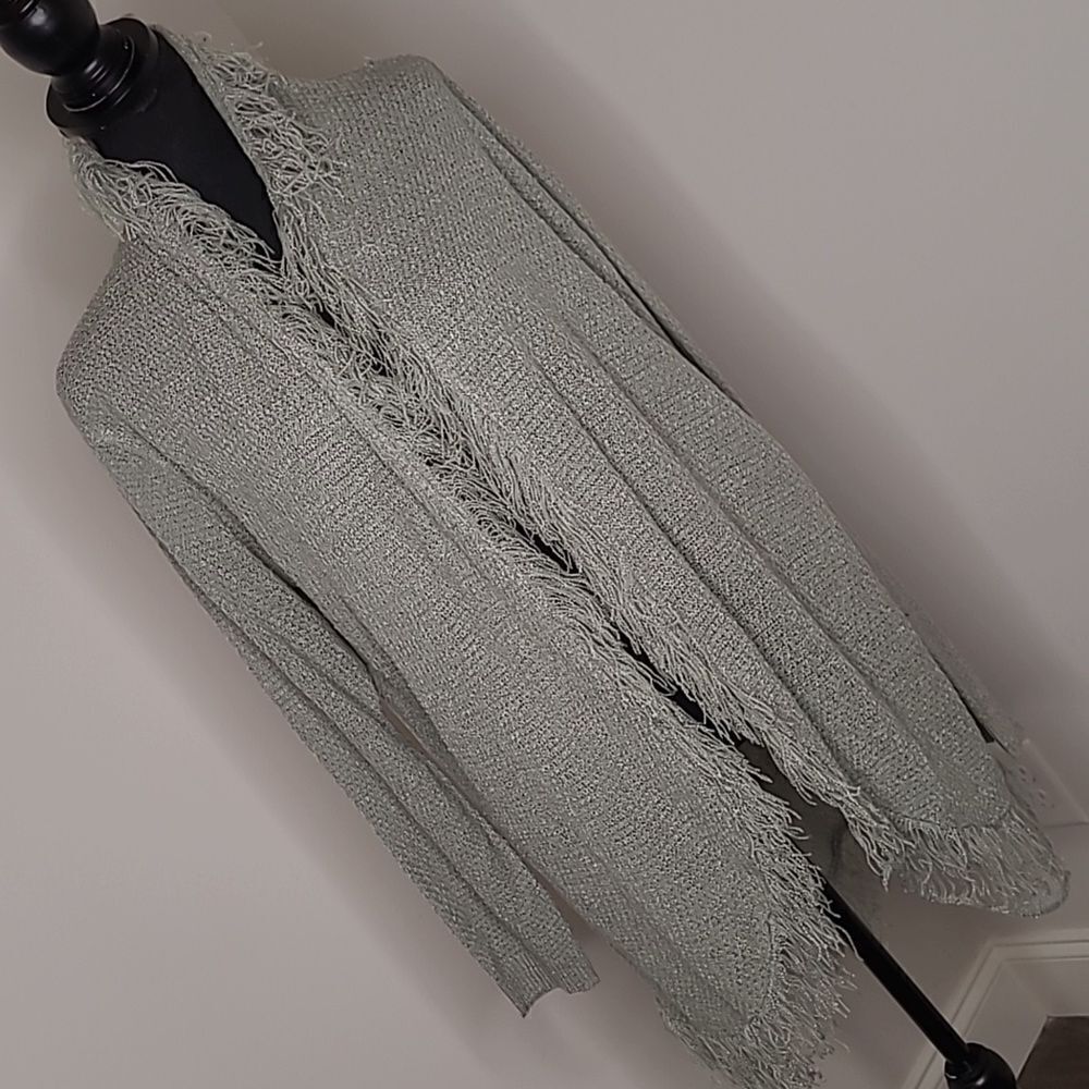 Doe & Rae frayed lightweight cardigan NWT